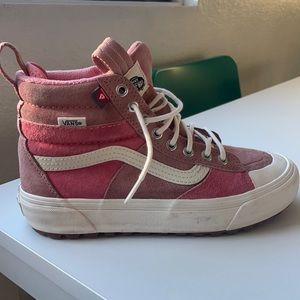 Pink Vans MTE